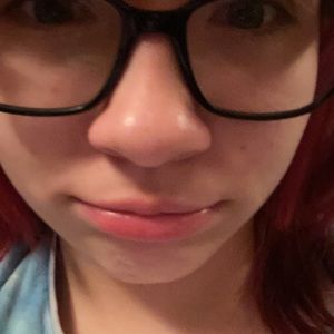 Meet your Posher, Alyson